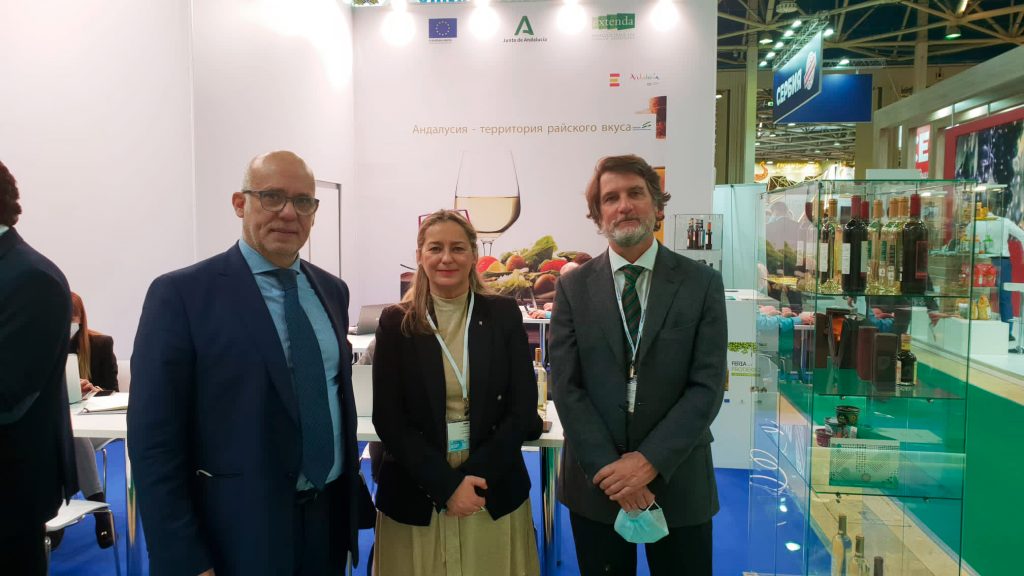 Imagen de la noticia Extenda detecta oportunidades para el aceite y vino andaluz en Rusia, sectores que facturarán en el país hasta 7.000 millones de euros en 2025
