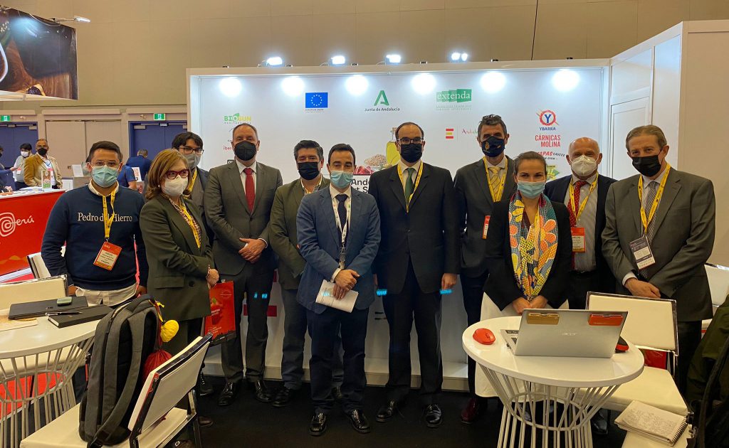 Imagen de la noticia Extenda abre mercado al agro andaluz en el canal Horeca de Canadá, que factura más de 75.000 millones de dólares al año