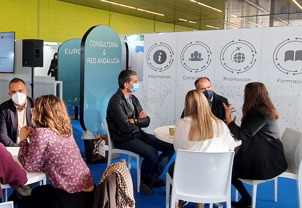 Imagen de la noticia Extenda asesora a las empresas andaluzas en su estrategia internacional con más de una decena de servicios de consultoría a medida