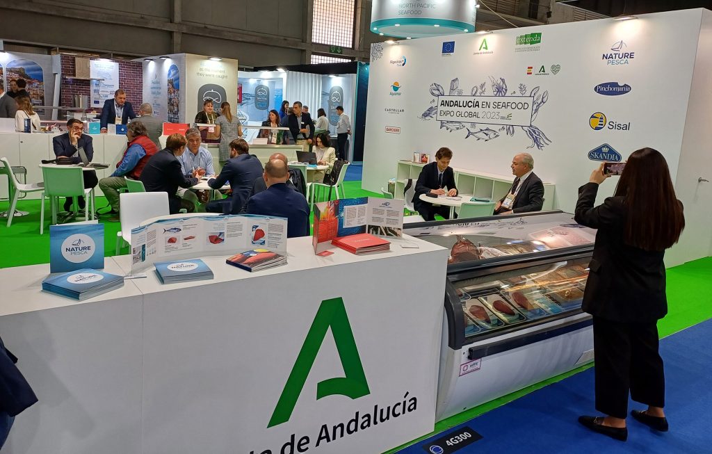 Imagen de la noticia La Junta impulsa la industria pesquera andaluza en la feria Seafood Expo Global en Barcelona ante más de 26.000 compradores