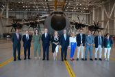 Imagen de la noticia con titulo Carolina España visita Airbus y destaca su papel como “tractor de la industria aeroespacial de Andalucía”