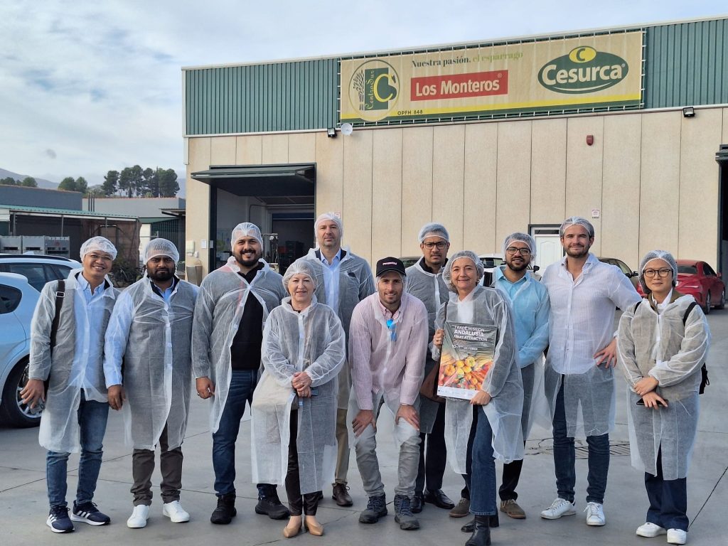 Imagen de la noticia Andalucía TRADE e ICEX refuerzan el hortofrutícola andaluz en un encuentro con agentes de siete países procedentes de Fruit Attraction