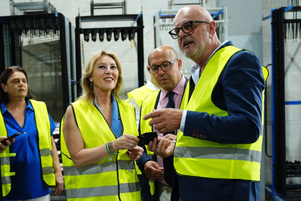 Imagen de la noticia La Junta y TRADE apoyan con 66,8 millones de euros la modernización y crecimiento de 261 empresas andaluzas