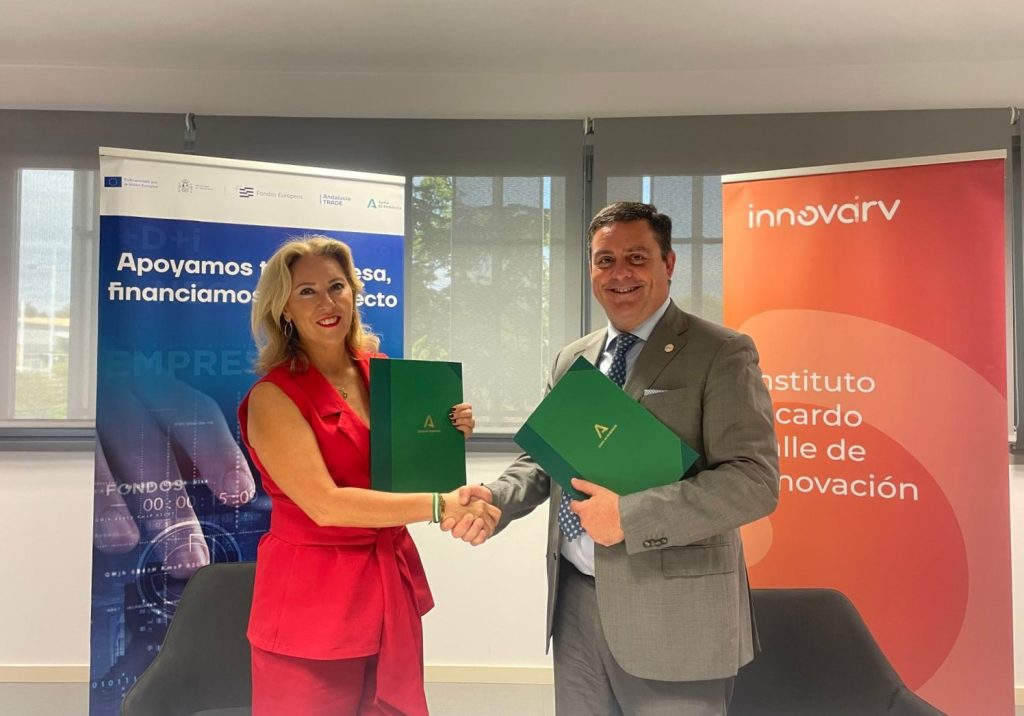 Imagen de la noticia Economía firma un convenio con Innova IRV para favorecer el ecosistema empresarial tecnológico