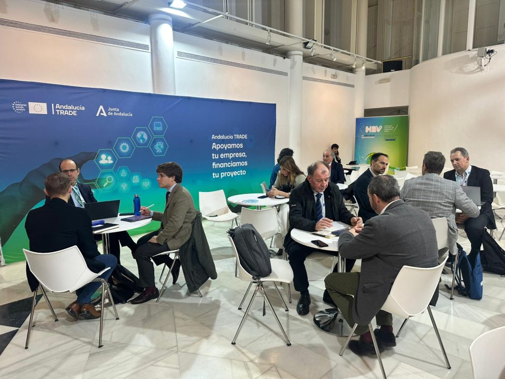 Imagen de la noticia Andalucía TRADE reúne a 300 empresas de 17 países en una jornada internacional de transferencia de tecnología centrada en el hidrógeno verde