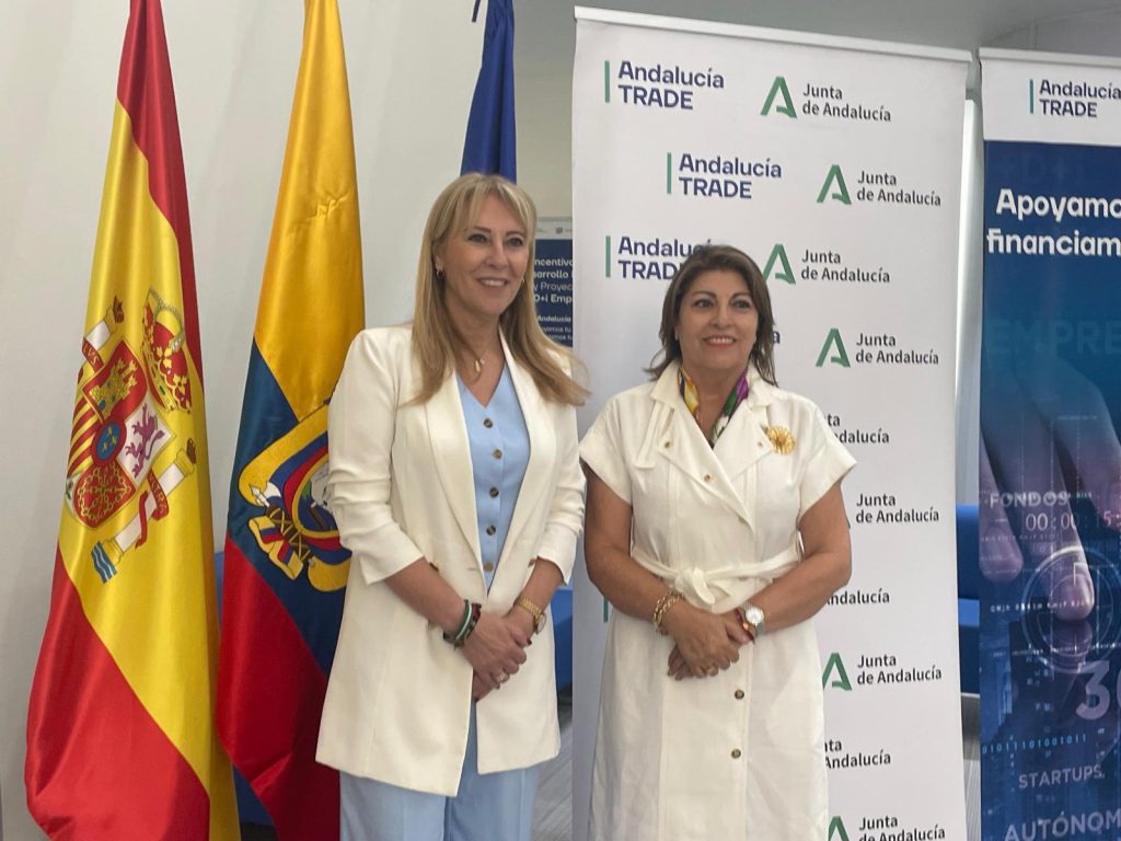 Imagen de la noticia La Junta y la Embajada de Ecuador en España abordan nuevas vías de colaboración económica y empresarial